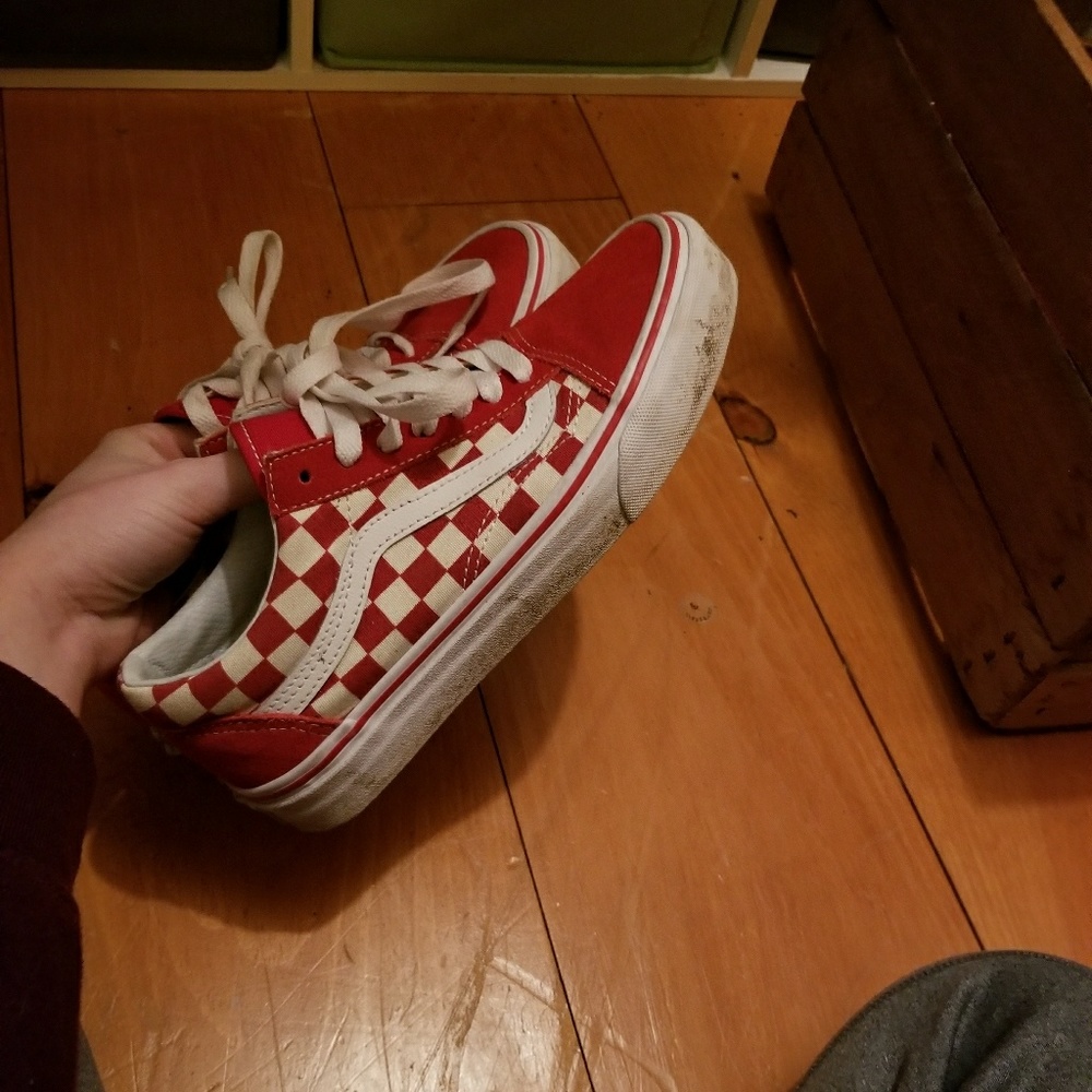 checkered old skool (will wash before shipping)
